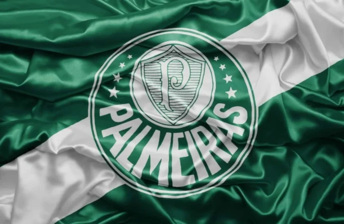 Abel Ferreira rebate críticas e emplaca promessas no Palmeiras