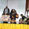Após vídeo contra greve, secretaria no PR afasta diretores e desconta salários de professores