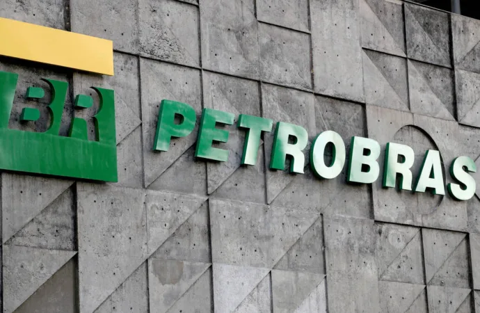 Estatal brasileira anuncia medidas para ampliar o mercado de gás natural e torná-lo mais acessível, alinhando-se às prioridades energéticas do governo