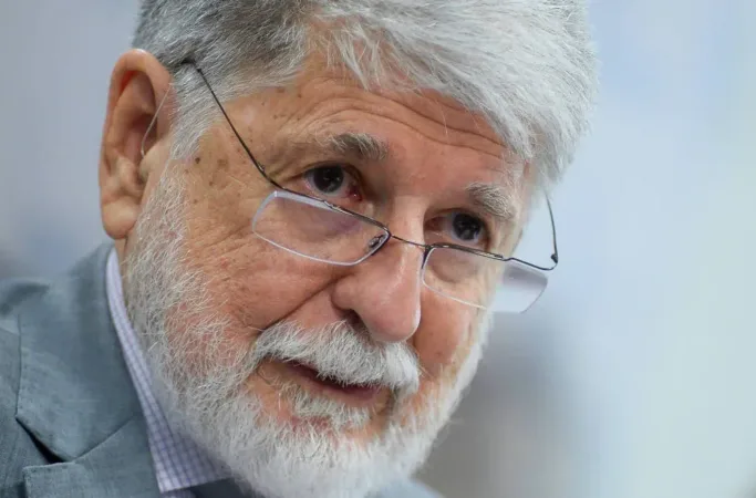 O assessor especial de Lula, Celso Amorim, na Comissão de Relações Exteriores do Senado, em agosto - Andressa Anholete - 15.ago.2024/Reuters