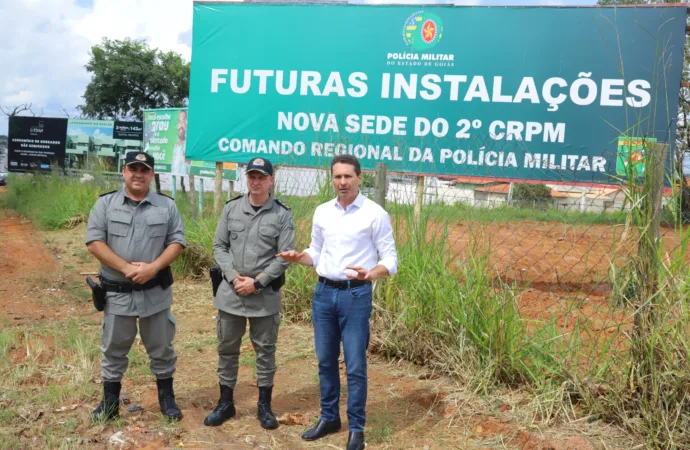 Prefeito Vilela visita 2º Comando Regional da PM e garante retomada do GGIM