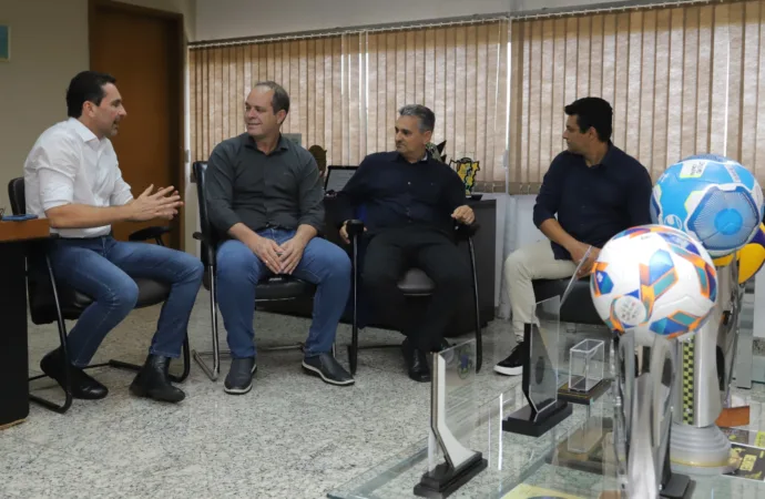 Aparecida fortalece parceria com Governo de Goiás para investimentos no esporte
