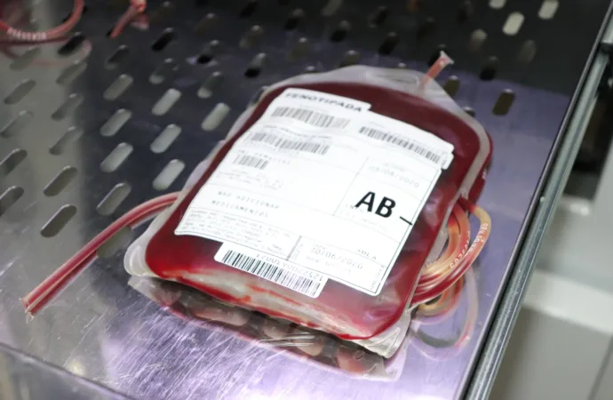 Hemocentro de Goiás pede que população contribua com doações de sangue