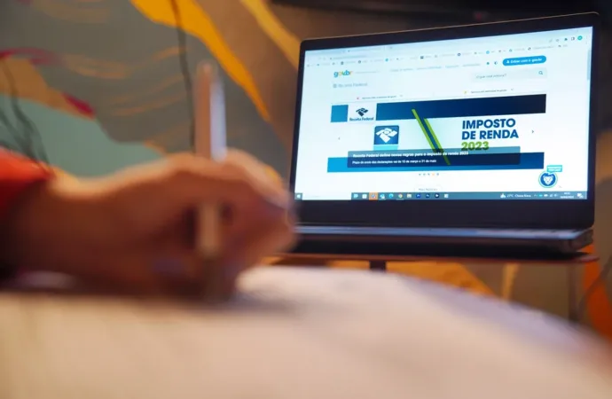 Imposto de Renda 2025: 2,9 milhões não enviaram declaração no prazo; saiba o que acontece