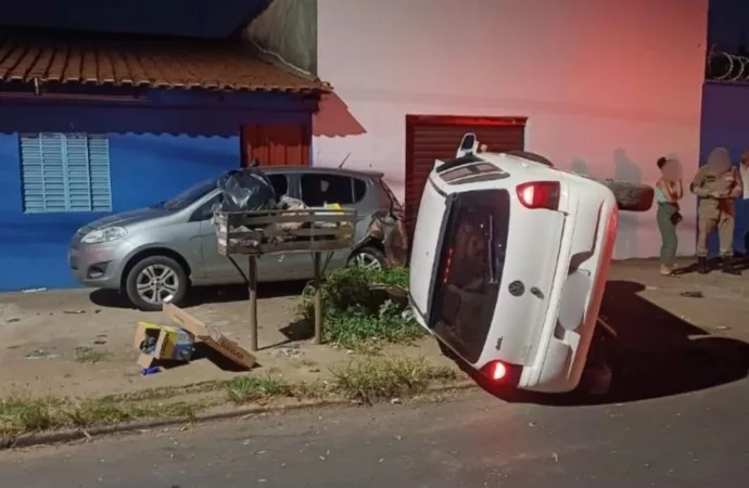Motorista bêbado atropela idosa enquanto varria calçada em Goiânia