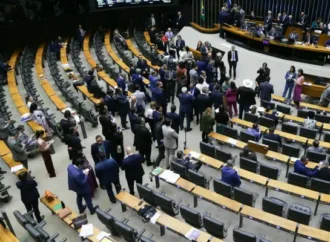 Congresso dá 10 dias para governo ter alternativa ao aumento do IOF