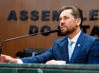 Prefeitos de Minas Gerais visitam Goiás para conhecer modelo de conectividade nas escolas