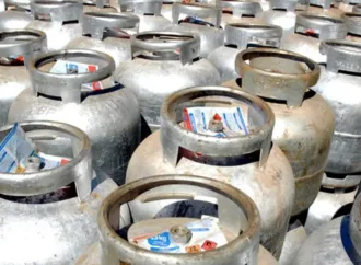 Auxílio Gás: governo volta a pagar benefício de R$ 108 nesta segunda-feira