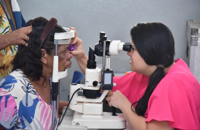 Mais de 100 serviços gratuitos são oferecidos em mutirão da Prefeitura de Aparecida na região Leste