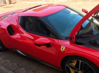 Leilão do Tribunal de Justiça de Goiás oferece Ferrari avaliada em R$ 2,5 milhões