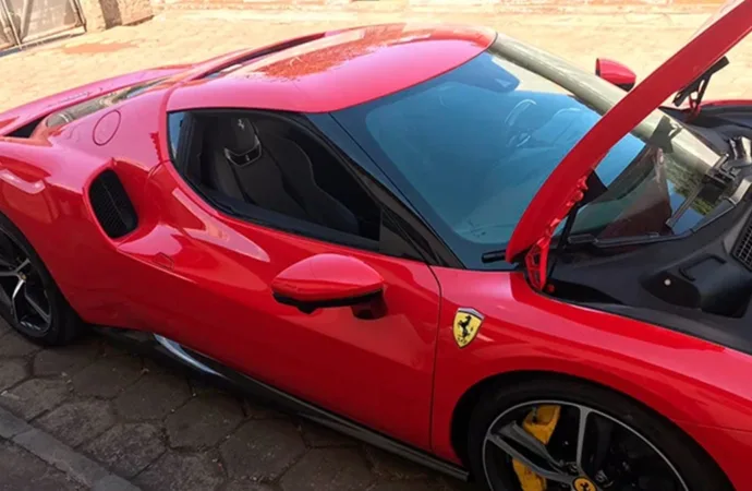 Leilão do Tribunal de Justiça de Goiás oferece Ferrari avaliada em R$ 2,5 milhões