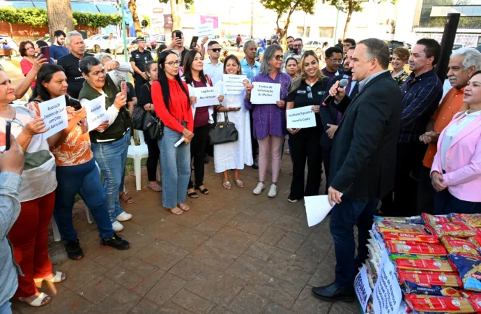 Mabel entrega mais de 20 toneladas de alimentos a instituições sociais em Campinas