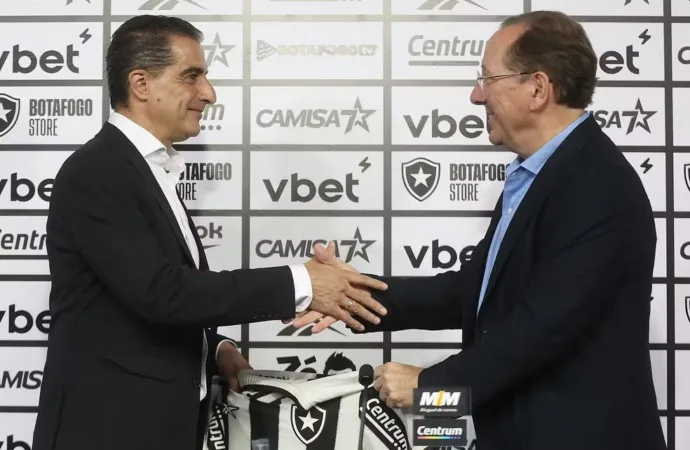 Textor explica demissão de Paiva do Botafogo: “Palmeiras não é PSG”