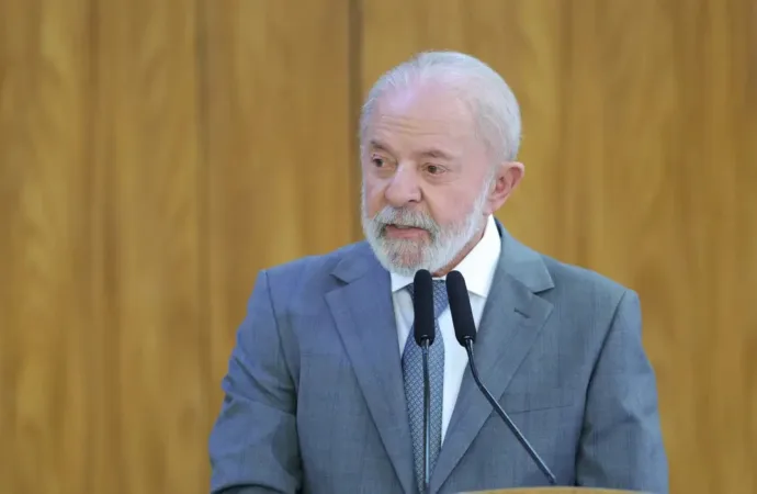 Lula: governo vai recorrer à OMC contra tarifas dos Estados Unidos