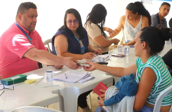 Governo de Goiás substitui cartões do programa Mães de Goiás em Aparecida