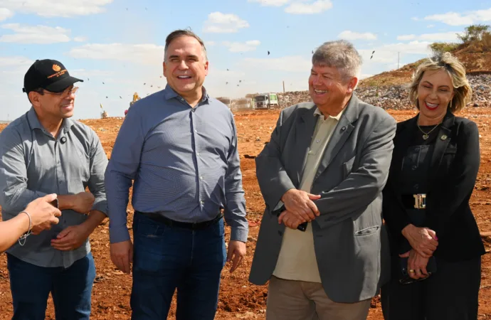 Presidente da Abrema visita aterro sanitário de Goiânia