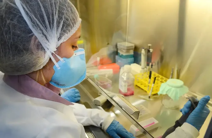 USP: pesquisa de vacina contra zika avança em testes com camundongos