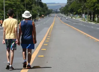 Tempo ao ar livre ajuda a prevenir casos de miopia