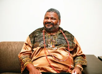 Morre Arlindo Cruz, cantor, compositor e multi-instrumentista, aos 66 anos