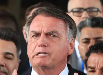 Defesa de Bolsonaro se diz surpreendida com indiciamento