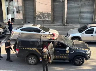 PF prende 14 pessoas de quadrilha que criou 330 empresas de fachada