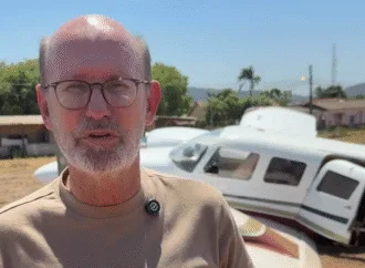 Deputado estava em avião que fez pouso de emergência em Goiás