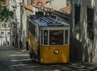 Como era o Elevador da Glória antes da tragédia