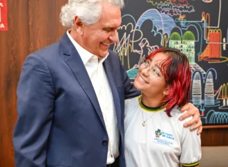 Estudante da rede pública é selecionada para universidade na Geórgia com bolsa integral