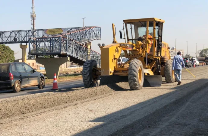 Reconstrução do asfalto perto ao Ceasa de Goiânia já está com 70% concluída