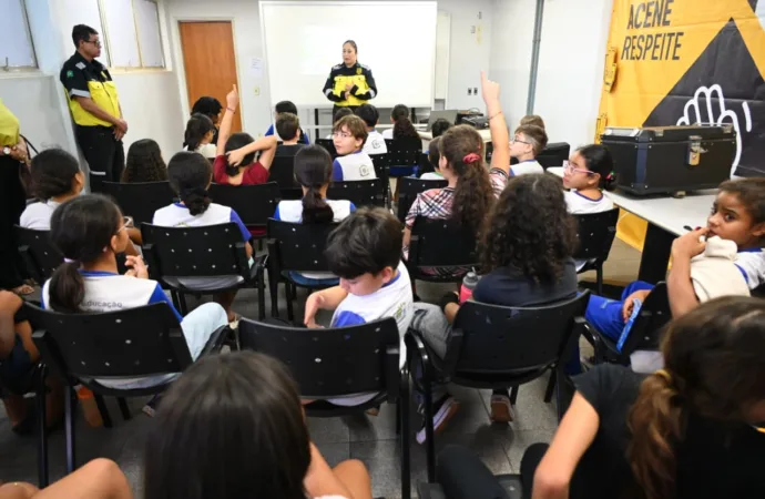 Projeto Mini Cidades busca educar crianças sobre trânsito de Goiânia