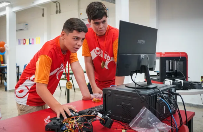 Goiás Social oferece mais de 800 vagas para curso gratuito de introdução à robótica