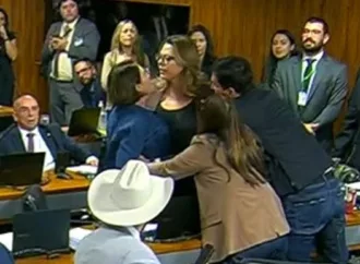 Confronto entre deputada e senadora marca CPMI do INSS