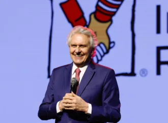 Caiado celebra lançamento da Casa Ronald McDonald de Goiânia no 16º Jantar do Bem