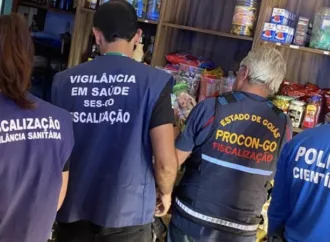 Governo de Goiás autua 19 estabelecimentos durante operação integrada para combater falsificação de bebidas